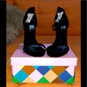 Black suede Strappy Block Heel